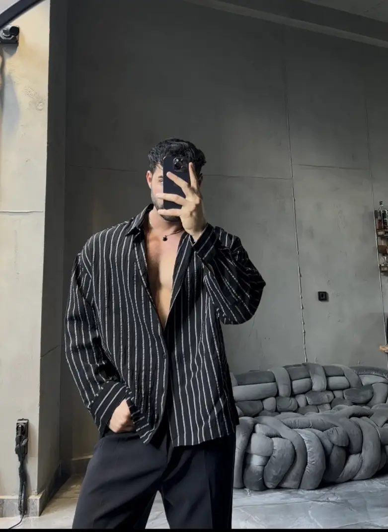 FINE LINE DETAILED OVERSIZE SHIRT