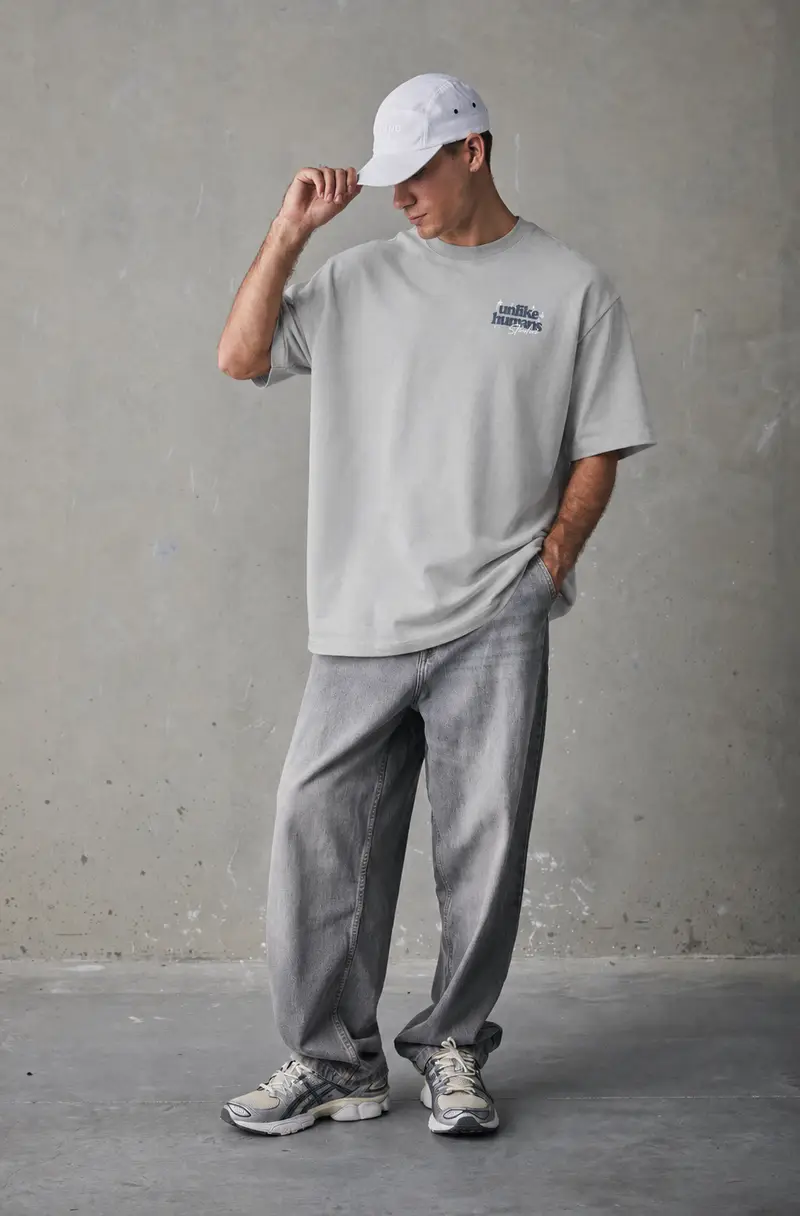 Unlike humans Oversized Tshirt