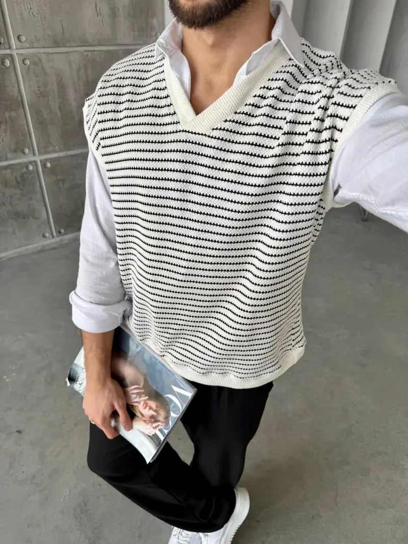 Knitted Striped Sweater Vest 