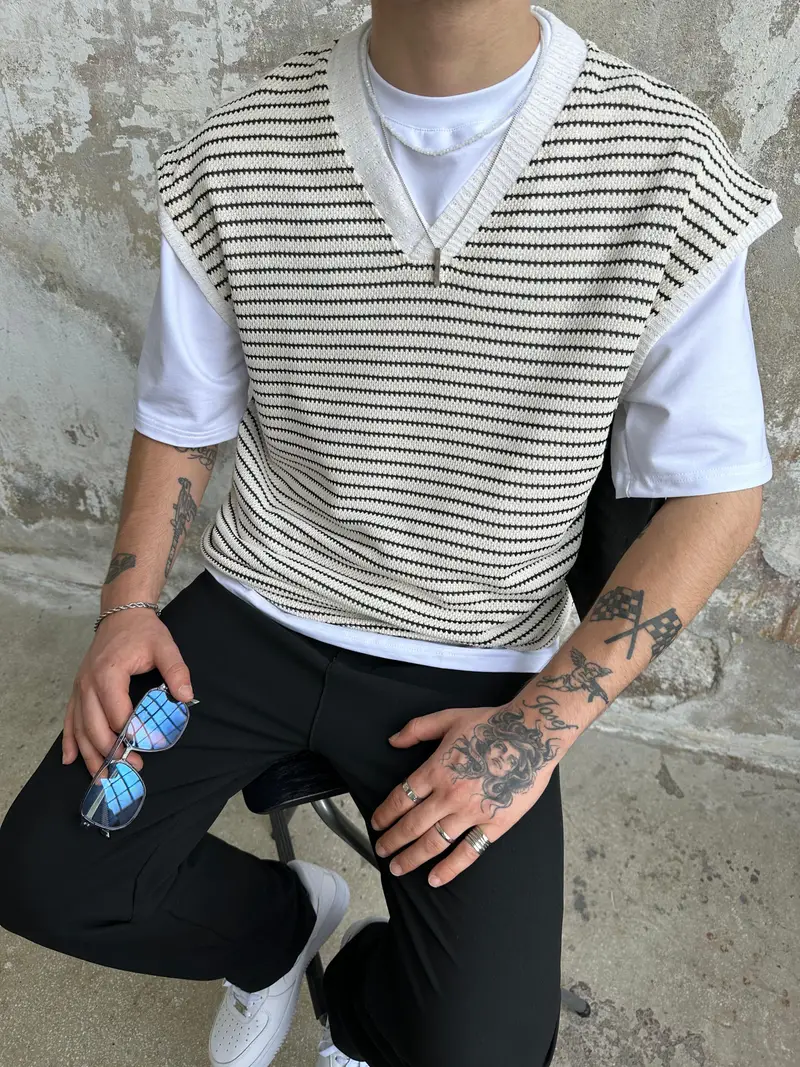 Knitted Striped Sweater Vest 