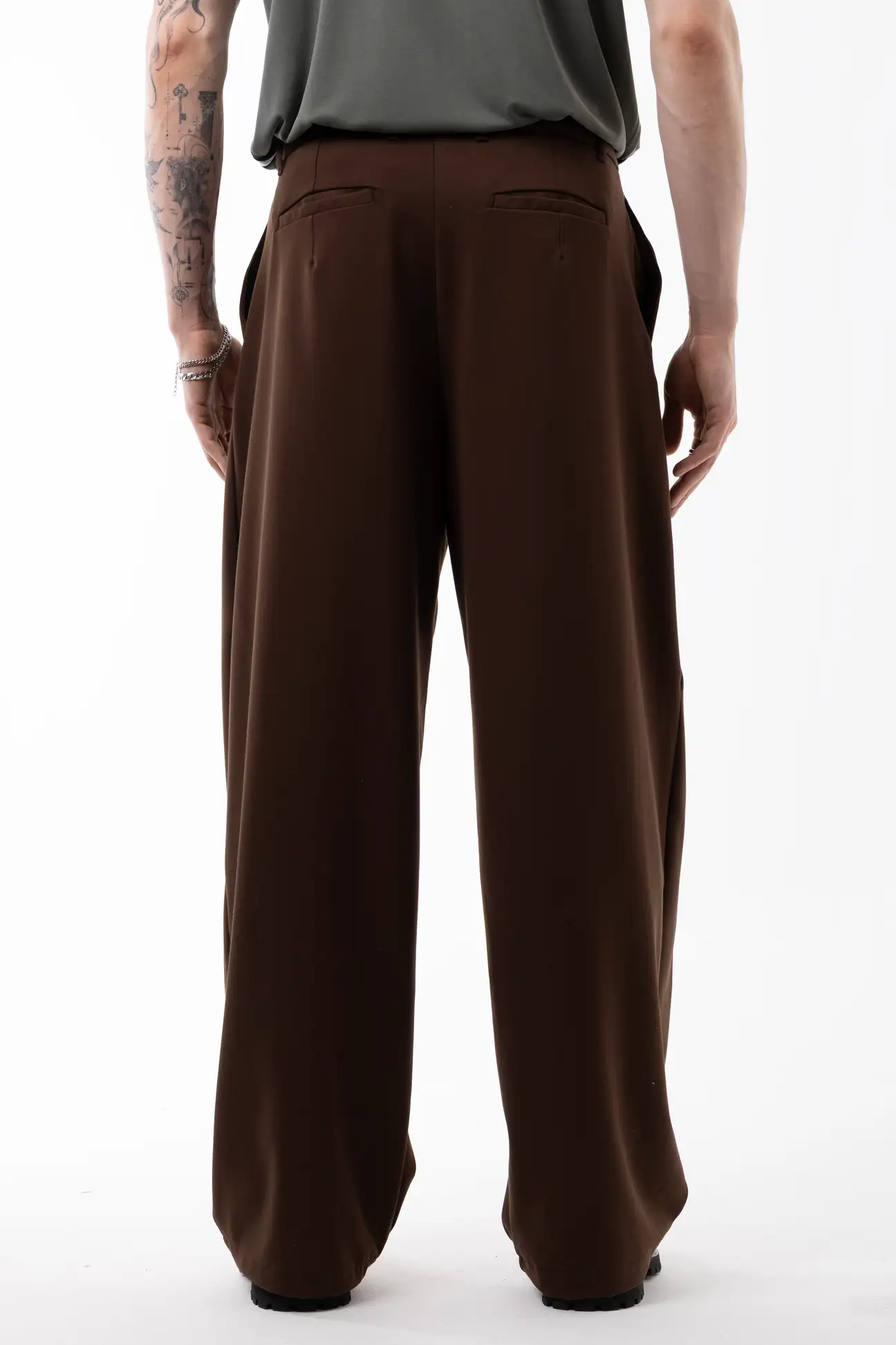 BROWN TRIANGLE PLEATED WIDE LEG PANTS 