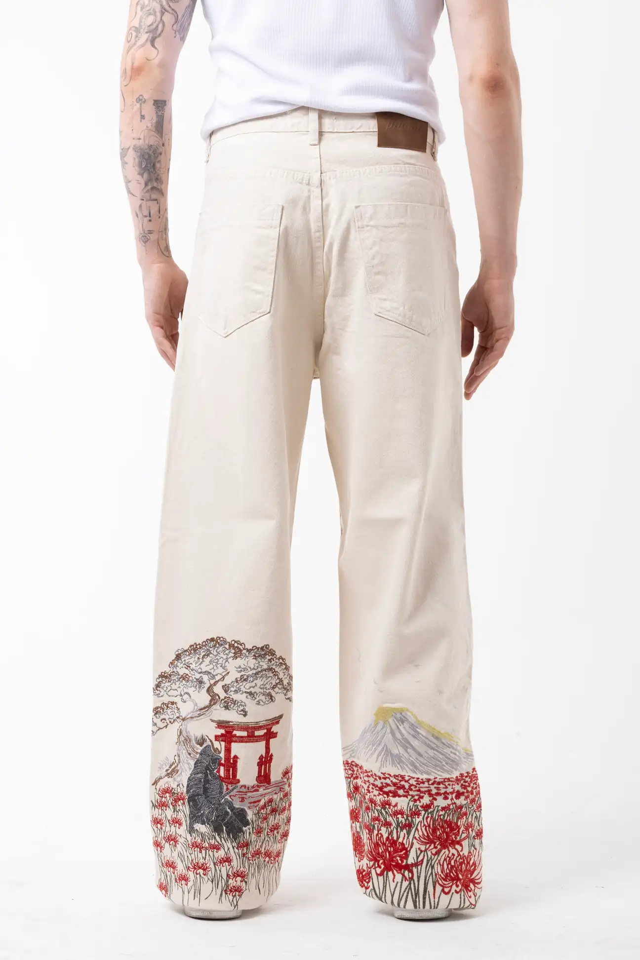 BAGGY CACTUS EMBROIDERED JEAN