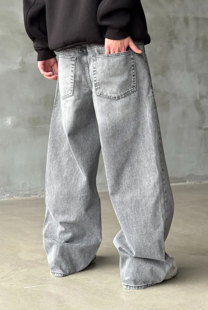 Grinded gray baggy jean PO