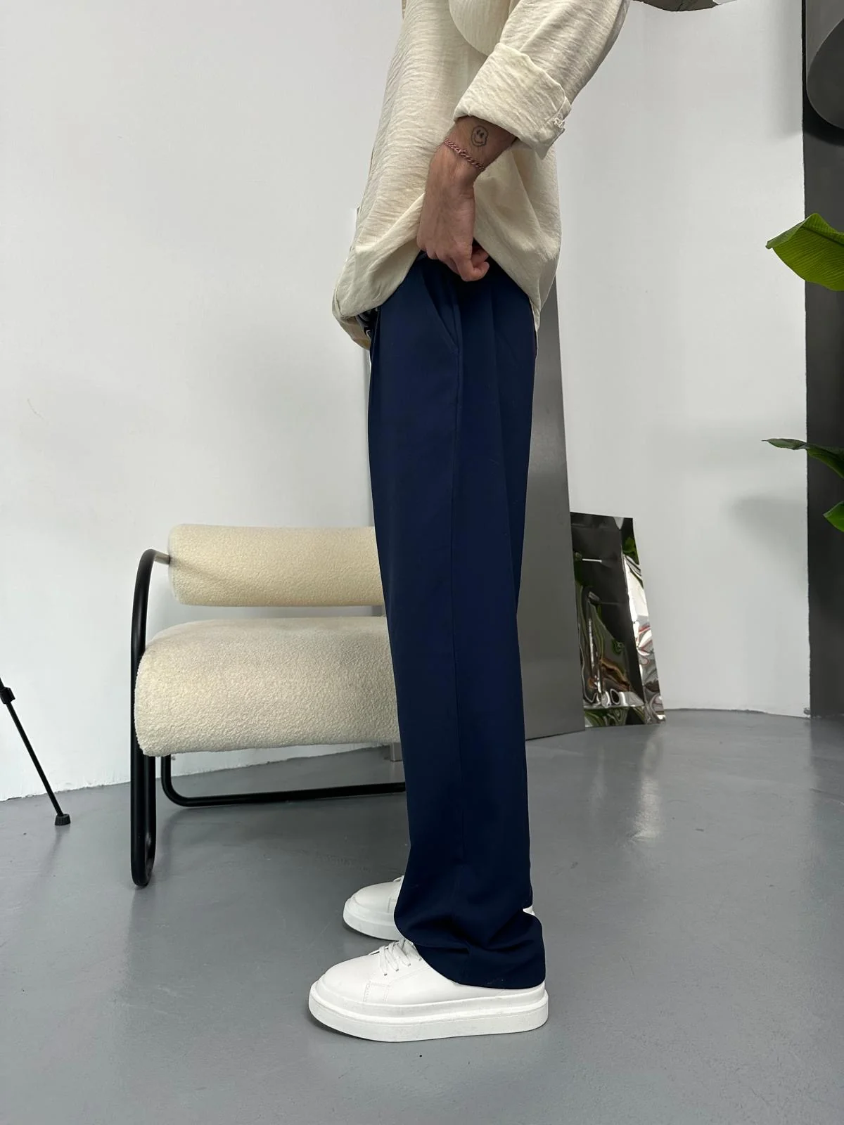 Navy blue Classic baggy trouser