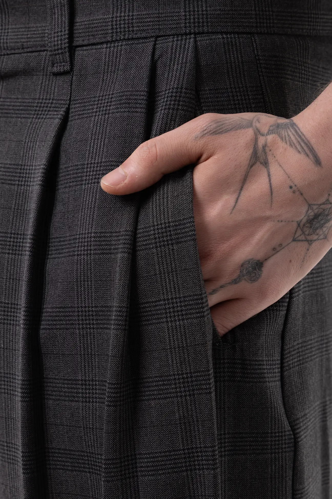 Plaid Pleated Wide Trousers Dark Grey (Unisex)