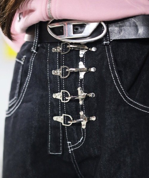 CENTER METAL CLASPS